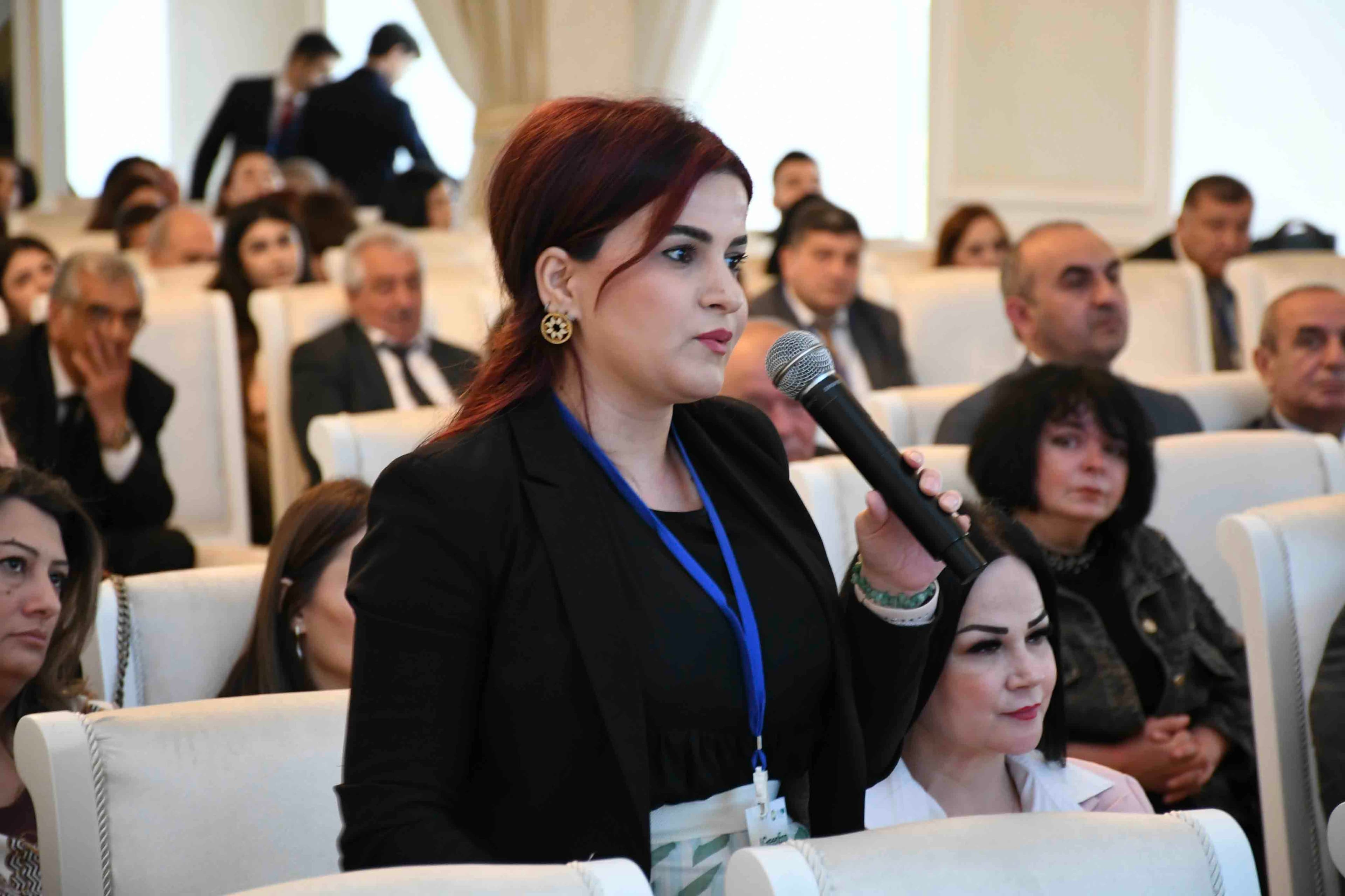 ADAU-da “I Yaşıl İqtisadiyyat” Beynəlxalq Forumu keçirilib - Şəkil 17