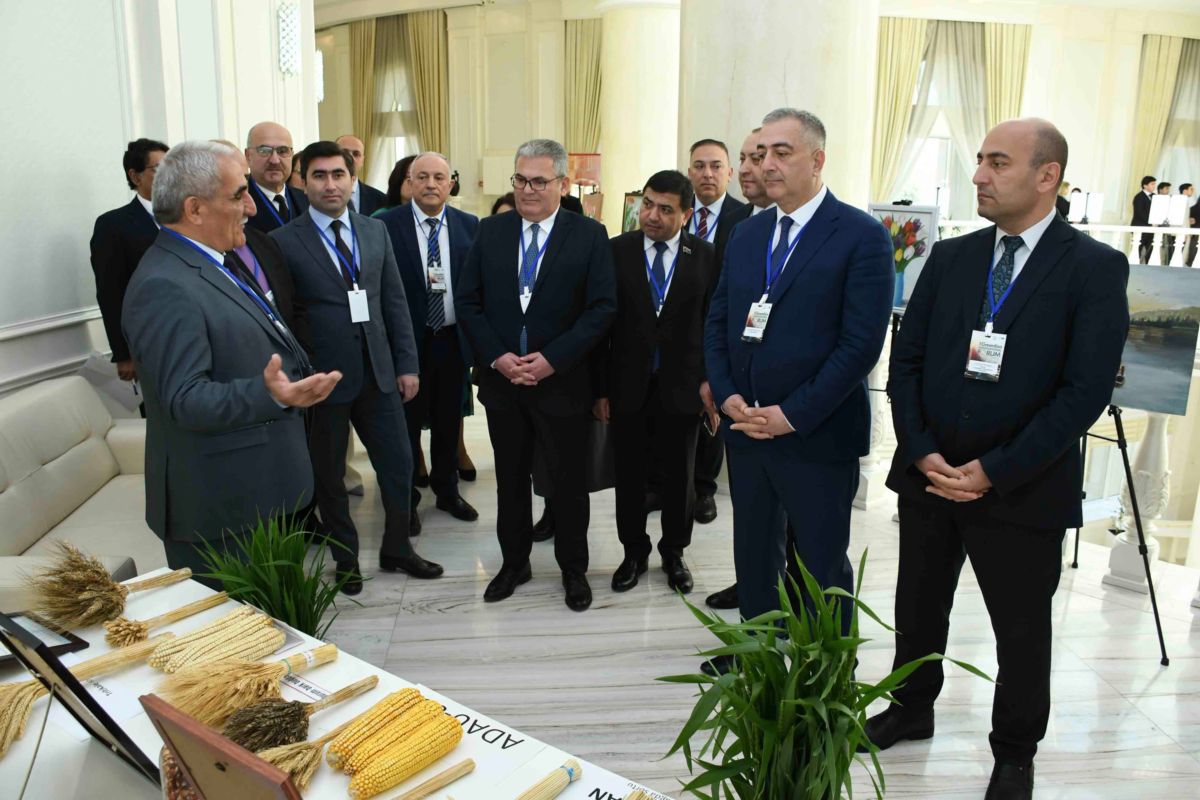 ADAU-da “I Yaşıl İqtisadiyyat” Beynəlxalq Forumu keçirilib - Şəkil 19