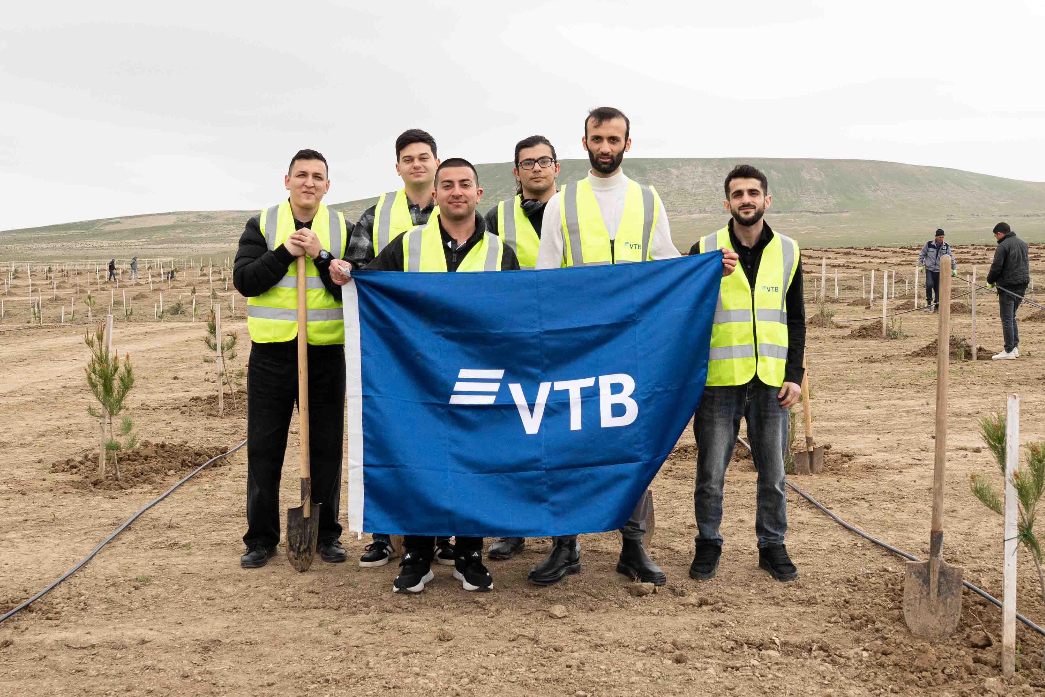 VTB (Azərbaycan) Müşfiqabadda ekoloji kampaniyada iştirak etdi - Şəkil 1