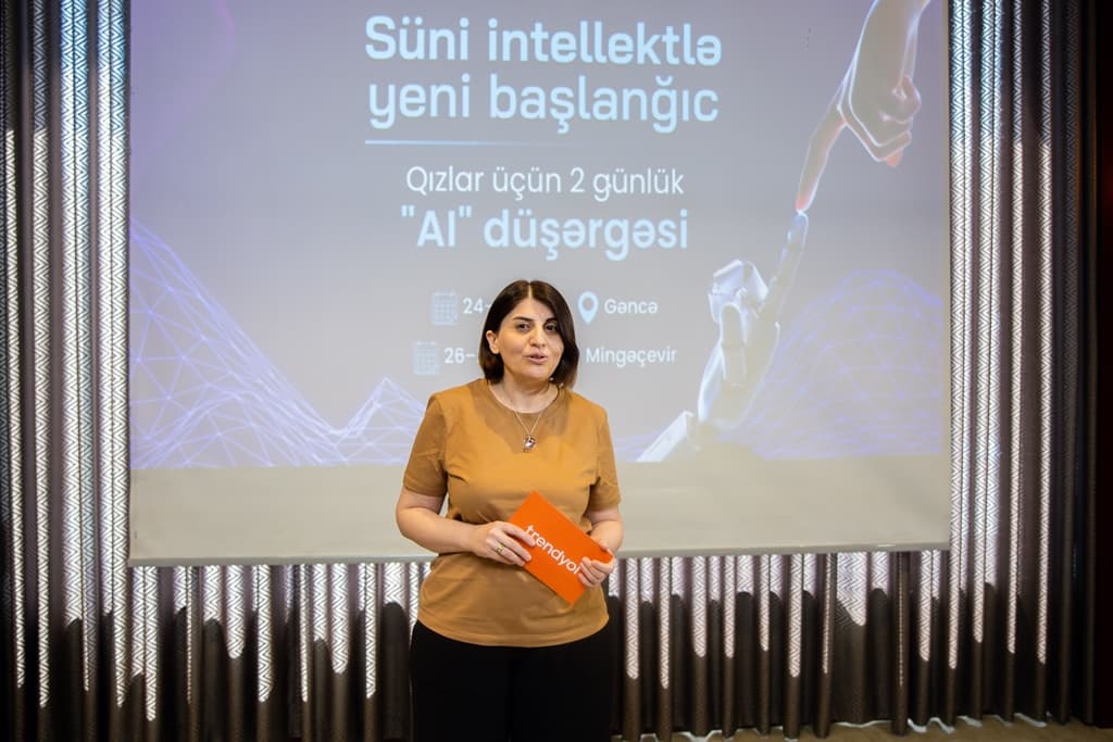 Süni intellektlə yeni başlanğıc: Region gənc qadınları üçün 2 günlük intensiv AI düşərgəsi keçirilib - Şəkil 8