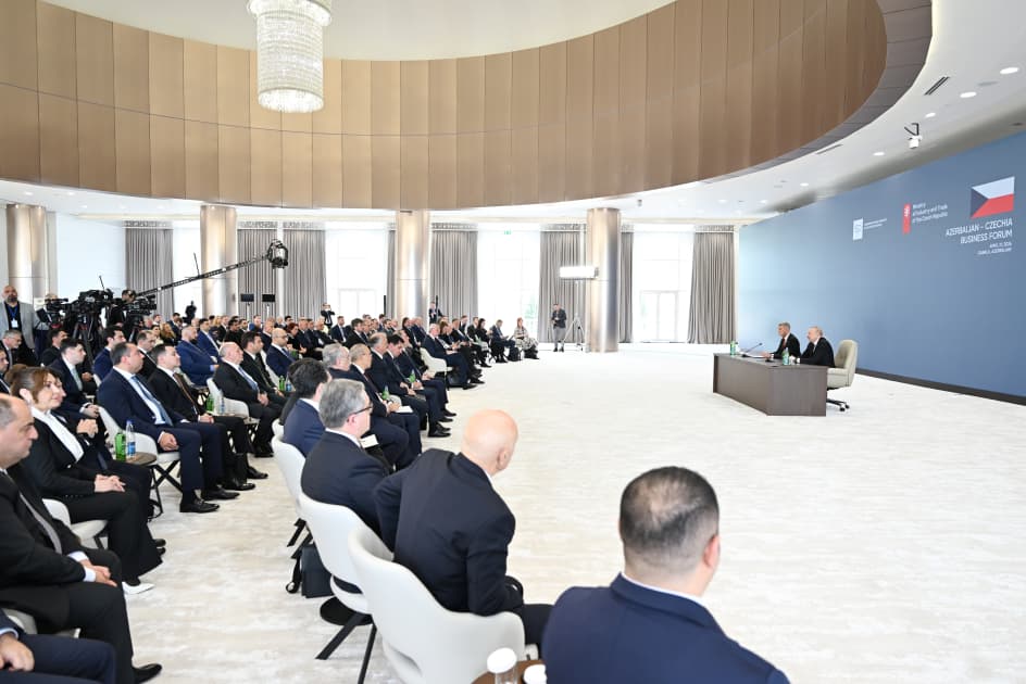 Prezident İlham Əliyevin və Andrey Babişin iştirakı ilə Azərbaycan-Çexiya biznes-forumu keçirilib - Şəkil 7