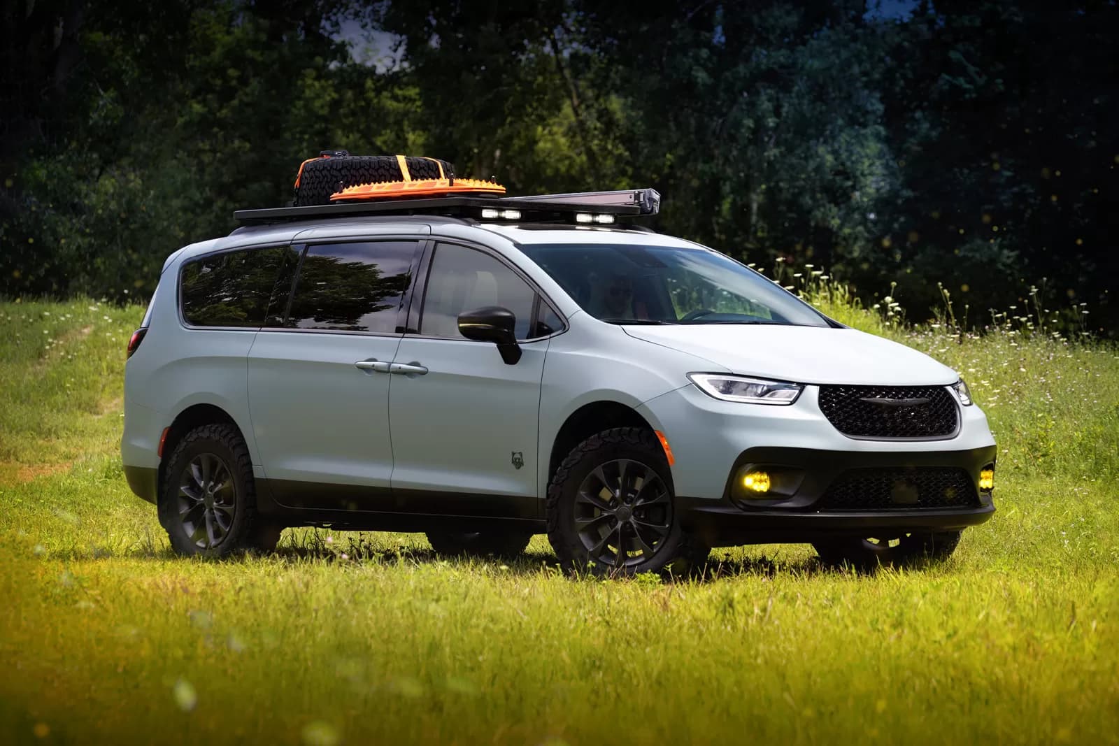 Chrysler Pacifica Grizzly Peak seriya istehsalına buraxıla bilər