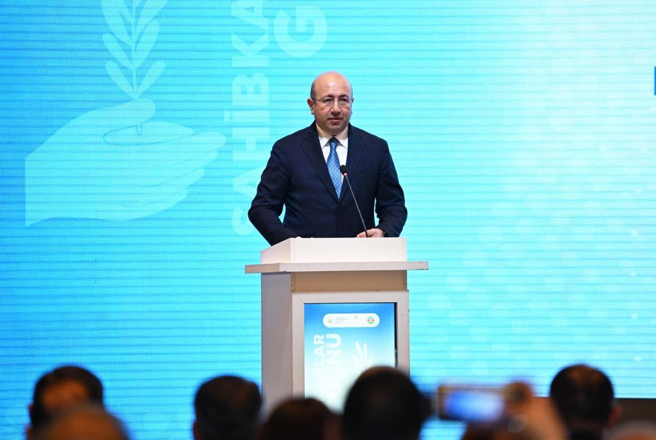 “Sahibkarlığın inkişafı güclü iqtisadiyyatdır” mövzusunda tədbir keçirilib - Şəkil 6