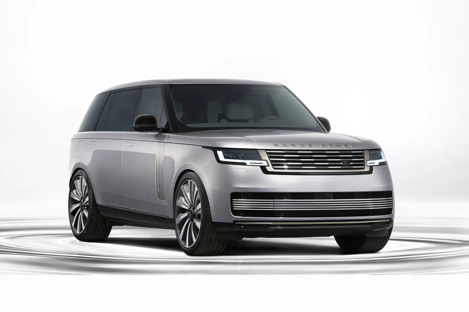 Range Rover SV modelinin eksklüziv Ultra versiyası təqdim olunub Range Rover SV modelinin eksklüziv Ultra versiyası təqdim olunub