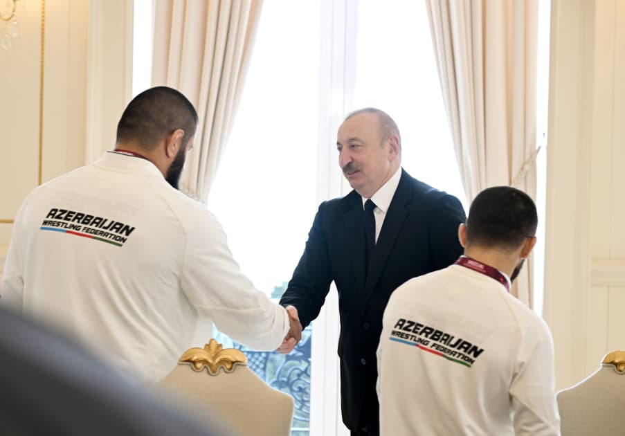 Prezidet İlham Əliyev Avropa çempionlarını təbrik etdi: "Azərbaycan güləşi yeni zirvələrdədir" Prezidet İlham Əliyev Avropa çempionlarını təbrik etdi: "Azərbaycan güləşi yeni zirvələrdədir" - Şəkil 8