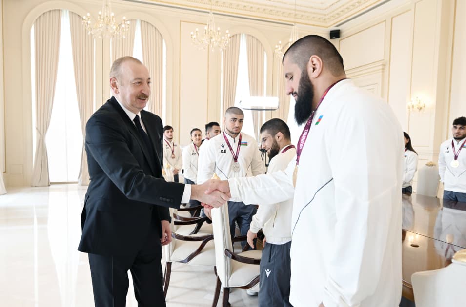 Prezidet İlham Əliyev Avropa çempionlarını təbrik etdi: "Azərbaycan güləşi yeni zirvələrdədir" Prezidet İlham Əliyev Avropa çempionlarını təbrik etdi: "Azərbaycan güləşi yeni zirvələrdədir" - Şəkil 9
