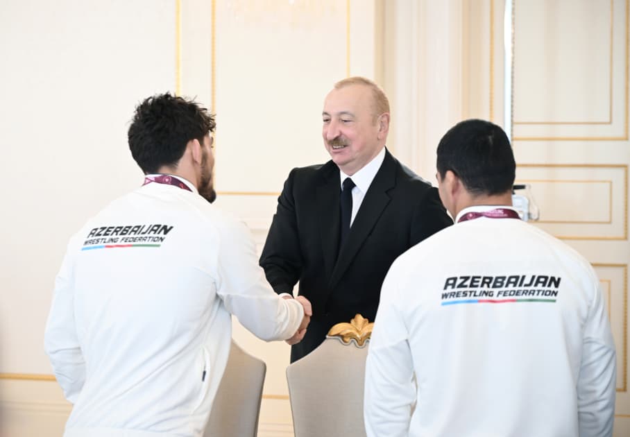 Prezidet İlham Əliyev Avropa çempionlarını təbrik etdi: "Azərbaycan güləşi yeni zirvələrdədir" Prezidet İlham Əliyev Avropa çempionlarını təbrik etdi: "Azərbaycan güləşi yeni zirvələrdədir" - Şəkil 19
