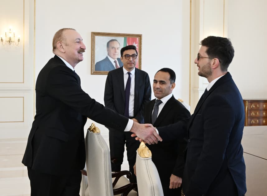 Prezidet İlham Əliyev Avropa çempionlarını təbrik etdi: "Azərbaycan güləşi yeni zirvələrdədir" Prezidet İlham Əliyev Avropa çempionlarını təbrik etdi: "Azərbaycan güləşi yeni zirvələrdədir" - Şəkil 25