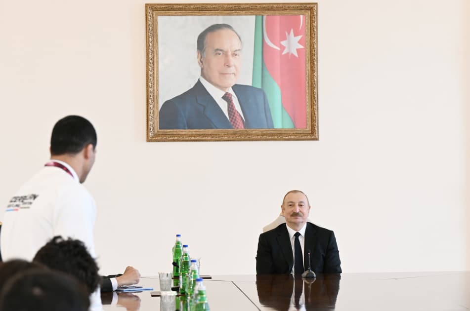Prezidet İlham Əliyev Avropa çempionlarını təbrik etdi: "Azərbaycan güləşi yeni zirvələrdədir" Prezidet İlham Əliyev Avropa çempionlarını təbrik etdi: "Azərbaycan güləşi yeni zirvələrdədir" - Şəkil 30