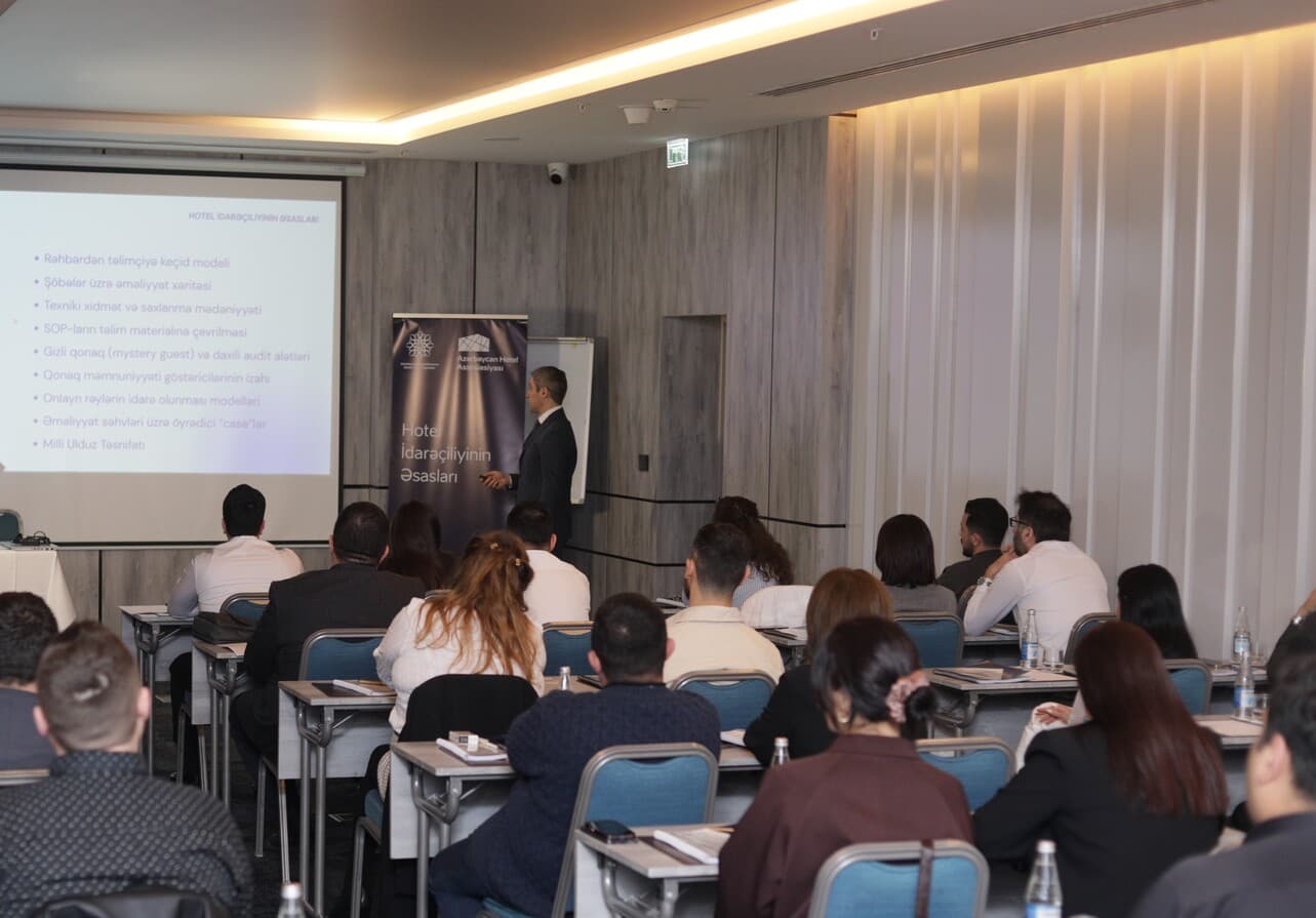 WUF13 çərçivəsində hotellərdə idarəetmə və xidmət keyfiyyəti yüksəldilir - Şəkil 8