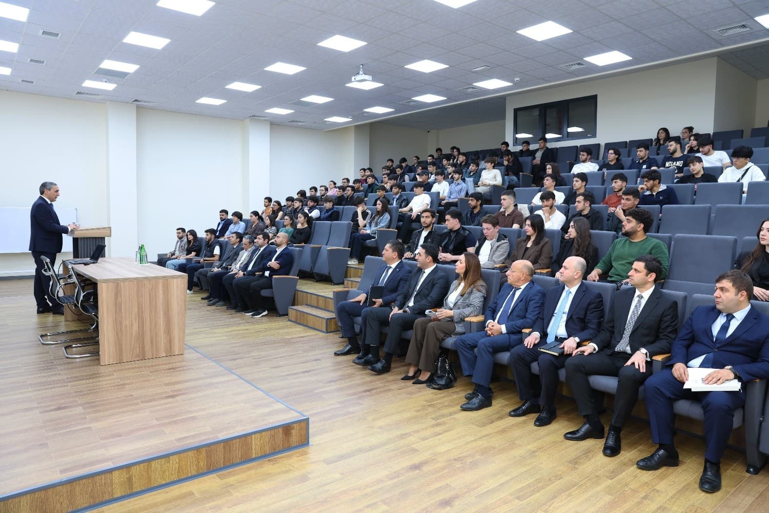 Şuşada Dayanıqlı İnkişaf Məqsədlərinin lokallaşdırılması üzrə pilot layihəyə start verilib Şuşada Dayanıqlı İnkişaf Məqsədlərinin lokallaşdırılması üzrə pilot layihəyə start verilib - Şəkil 6