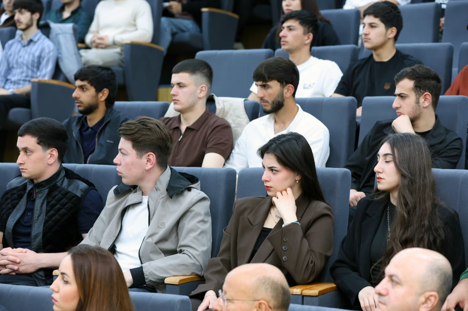 Şuşada Dayanıqlı İnkişaf Məqsədlərinin lokallaşdırılması üzrə pilot layihəyə start verilib Şuşada Dayanıqlı İnkişaf Məqsədlərinin lokallaşdırılması üzrə pilot layihəyə start verilib - Şəkil 8
