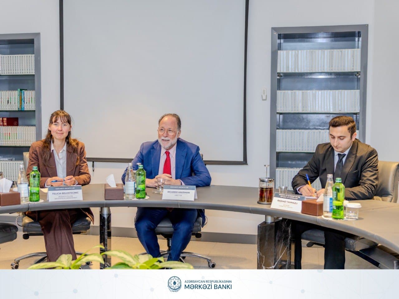 AMB Harvard Universiteti ilə maliyyə bazarlarının inkişafı üzrə əməkdaşlığı müzakirə edib - Şəkil 1