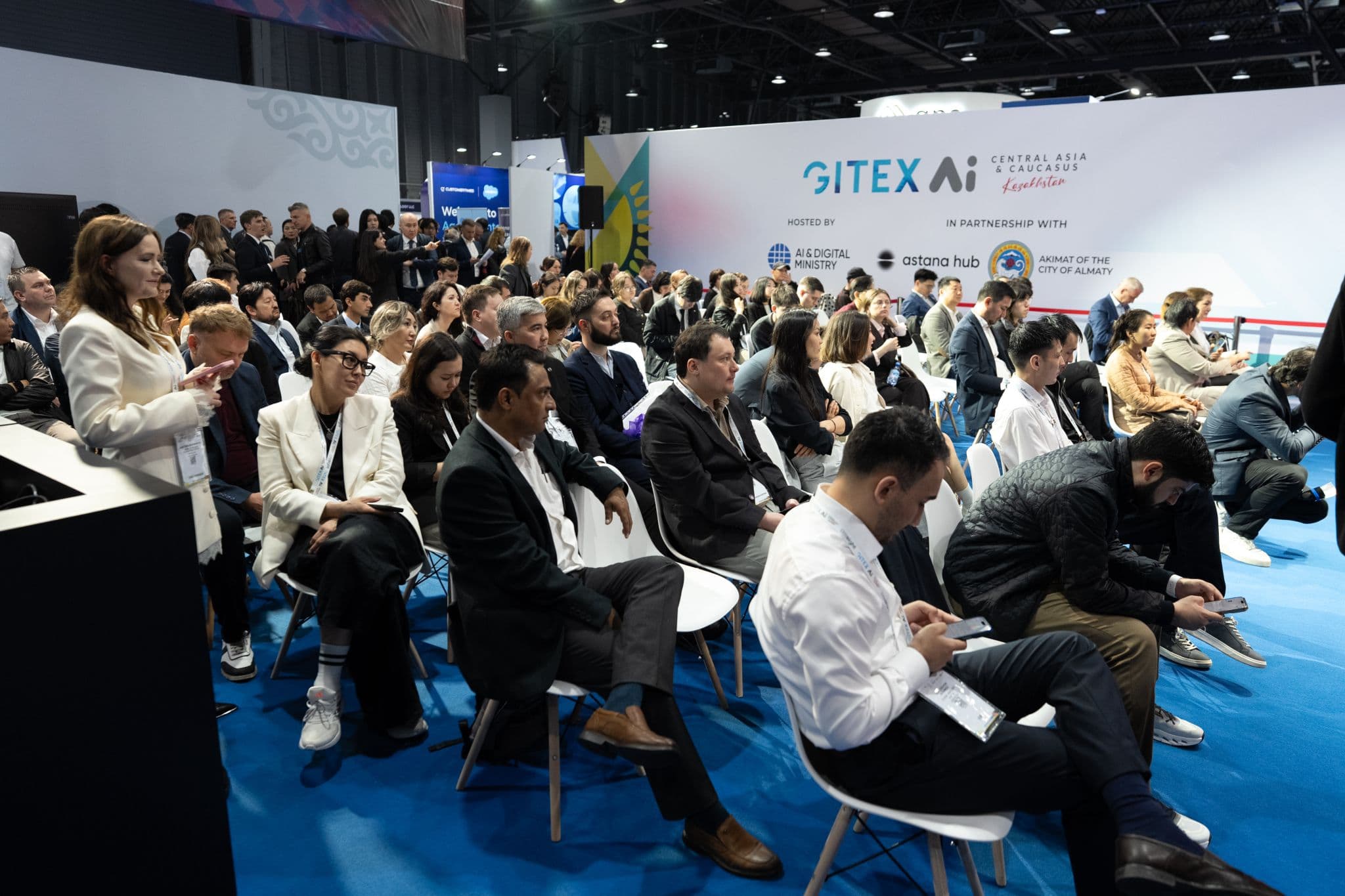 “AzInTelecom” GITEX AI 2026 qlobal müzakirələrində - Şəkil 7