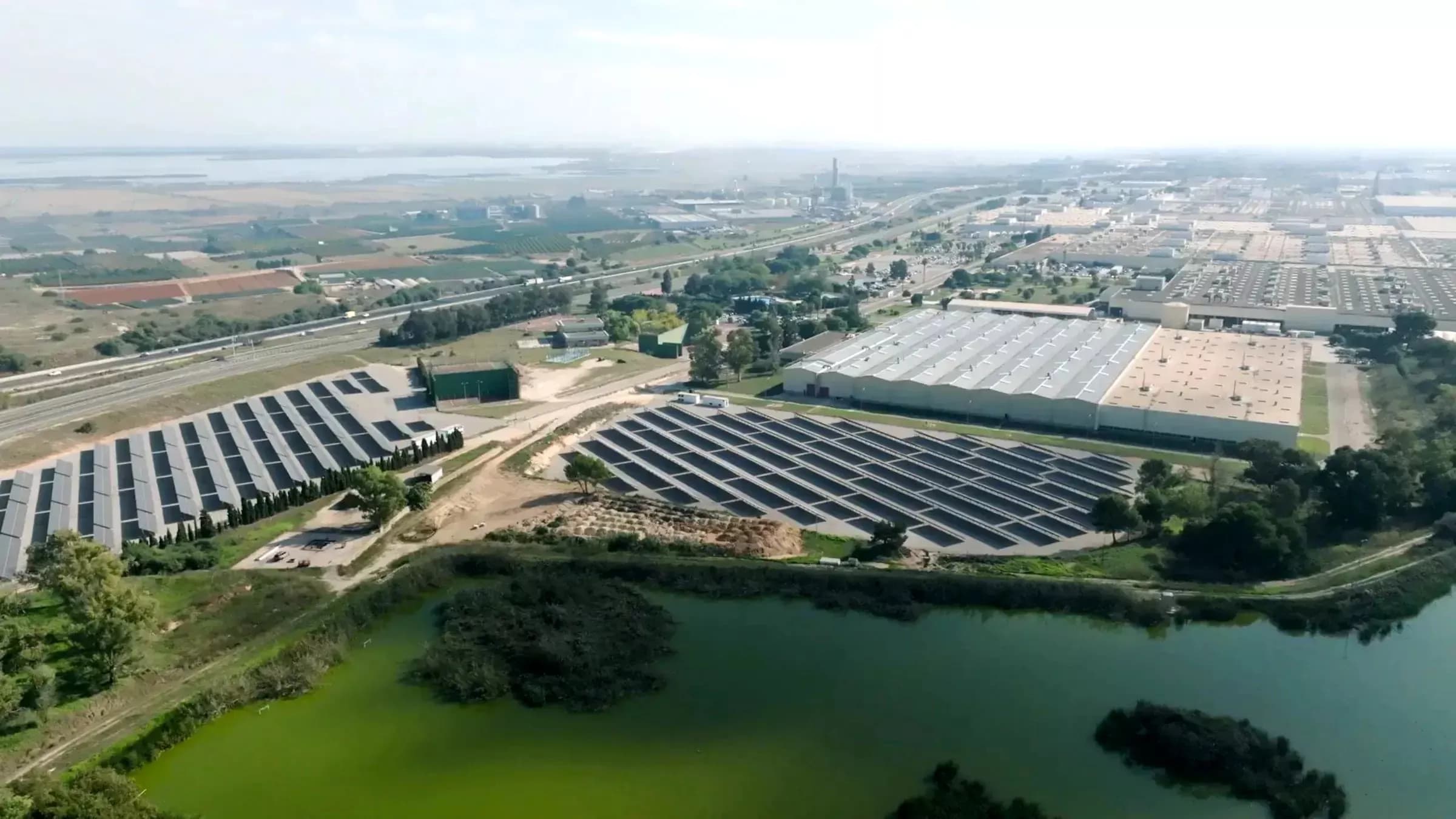 Geely Ford-un İspaniyadakı zavodunun bir hissəsini alır Geely Ford-un İspaniyadakı zavodunun bir hissəsini alır