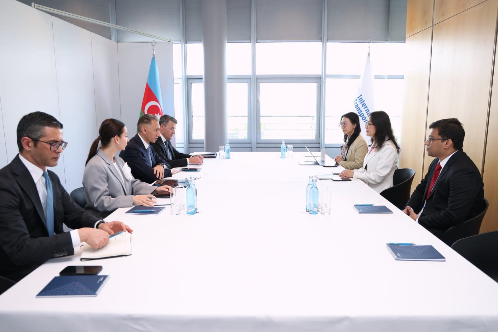 Azərbaycan AİİB ilə nəqliyyat investisiyalarını müzakirə edib