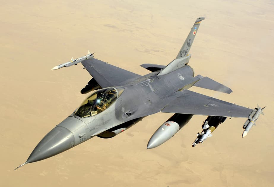 Belçika 2029-cu ilə qədər Ukraynaya 53 ədəd F-16 verməyi planlaşdırır