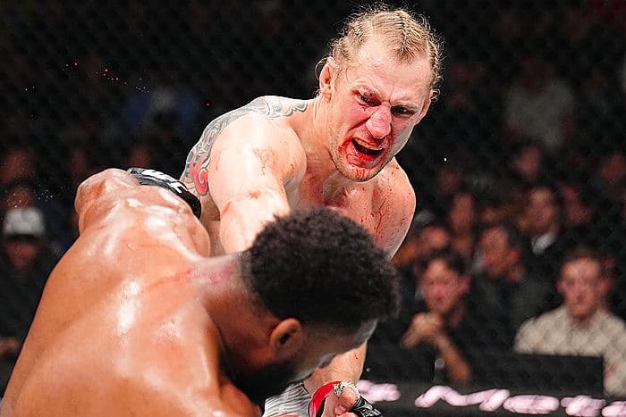 Aleksandr Volkov UFC 328-də qələbə qazanıb
