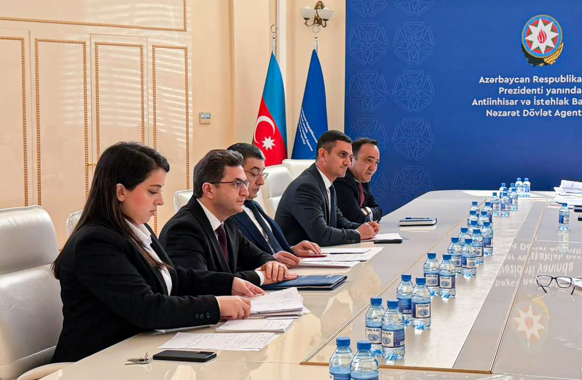 Avtomobil satışı sahəsində sahibkarlarla istehlakçı hüquqları müzakirə edilib - Şəkil 2