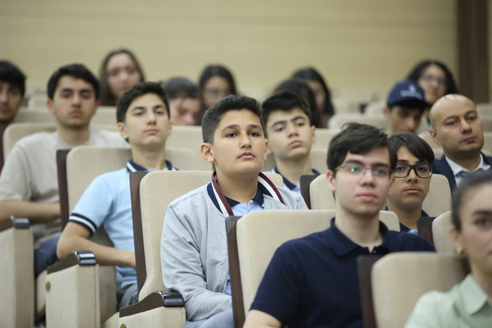 Bakı Ali Neft Məktəbində Tələbə və Gənc tədqiqatçıların VII Beynəlxalq elmi konfranslarının bağlanış mərasimi keçirilib - Şəkil 9