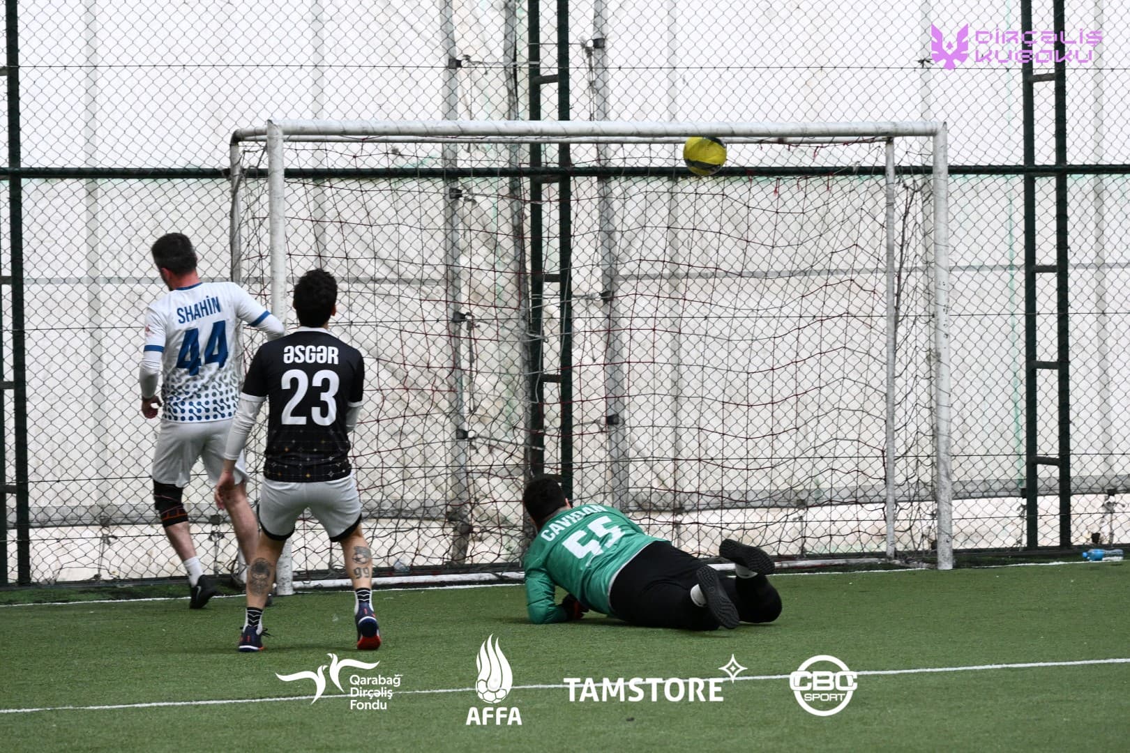 “Dirçəliş Kuboku” xeyriyyə futbol turnirinin yarımfinal oyunları keçirilib - Şəkil 25