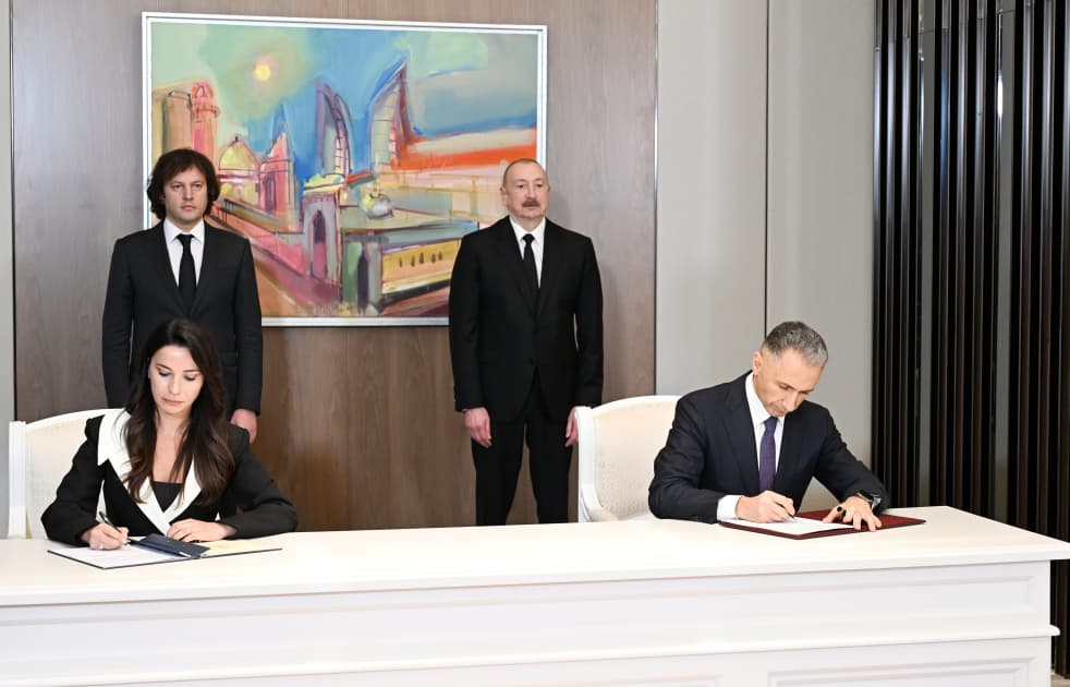 Prezident İlham Əliyevin Gürcüstanın Baş naziri ilə görüşü olub - Şəkil 2