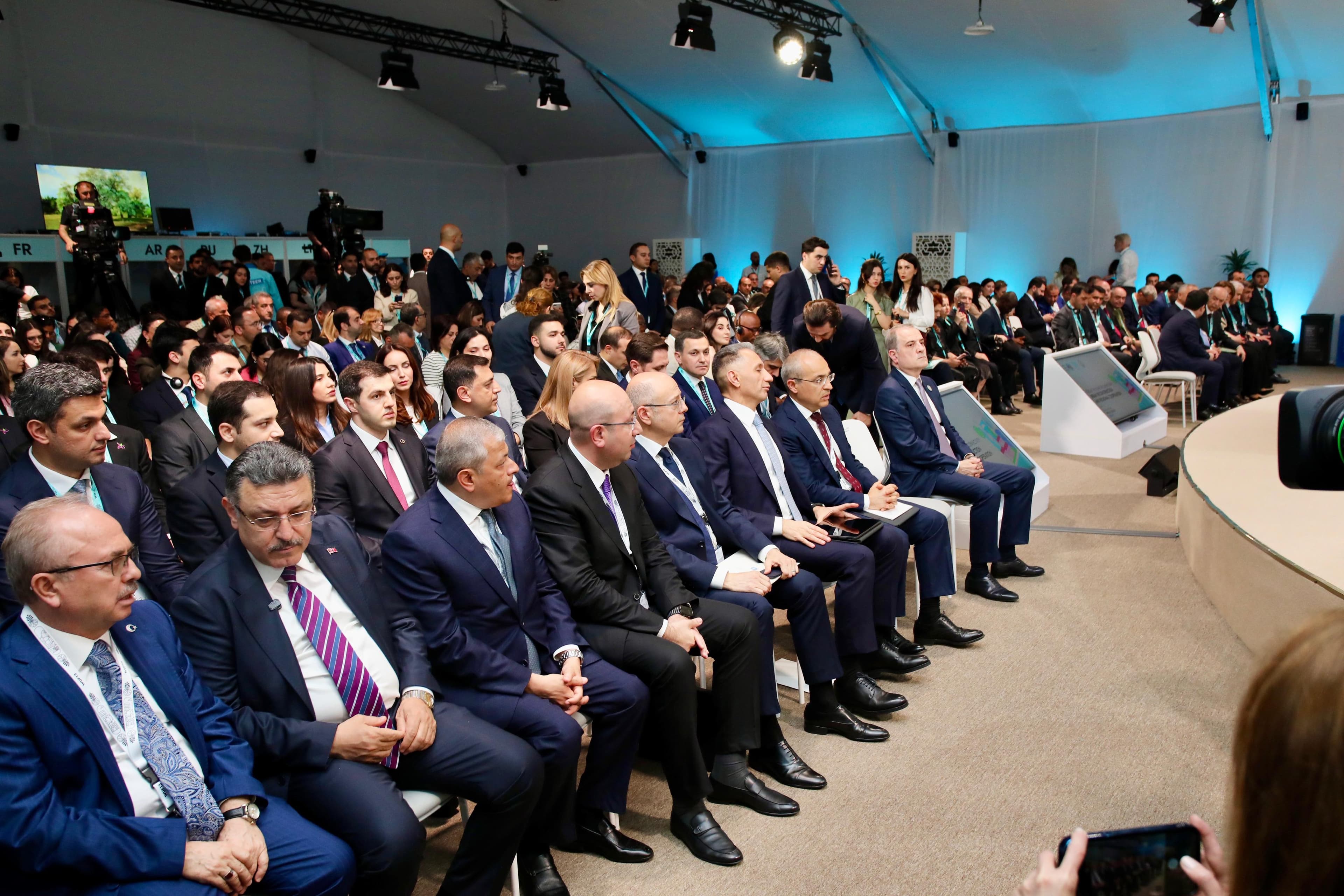 Energetika naziri: “Gələcəyin şəhərləri az enerji ilə daha çox dəyər yaradan şəhərlər olacaq” - Şəkil 3