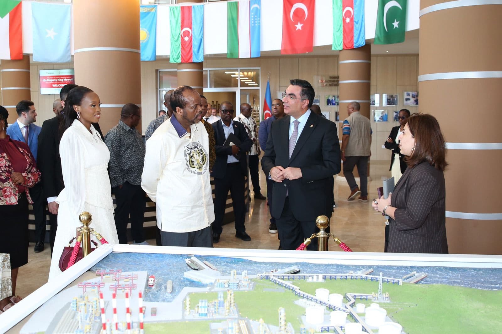 Esvatini Kralı Bakı Ali Neft Məktəbində - Şəkil 16