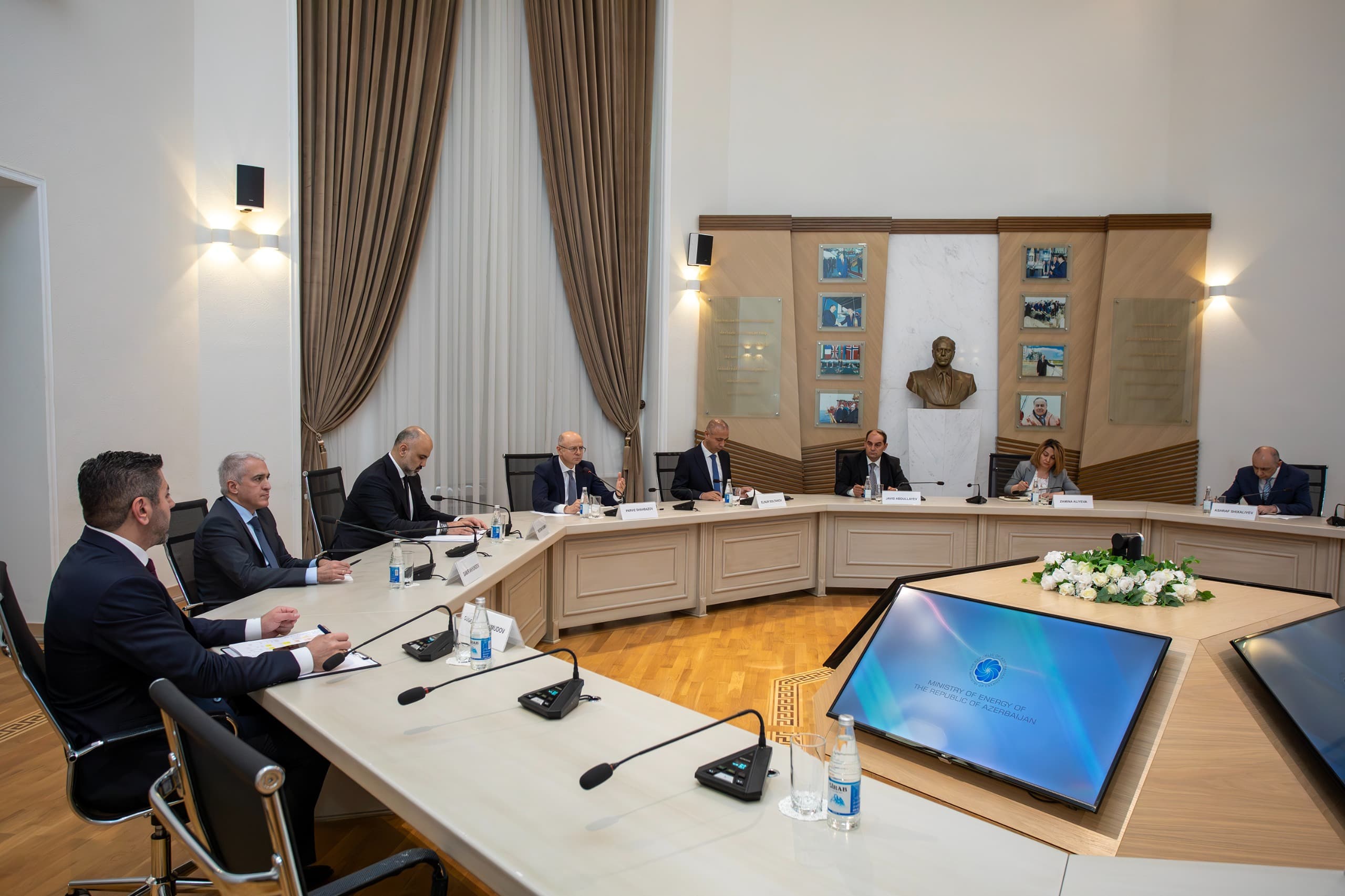 Energetika naziri Dünya Bankı Qrupunun vitse-prezidenti ilə görüşüb - Şəkil 2