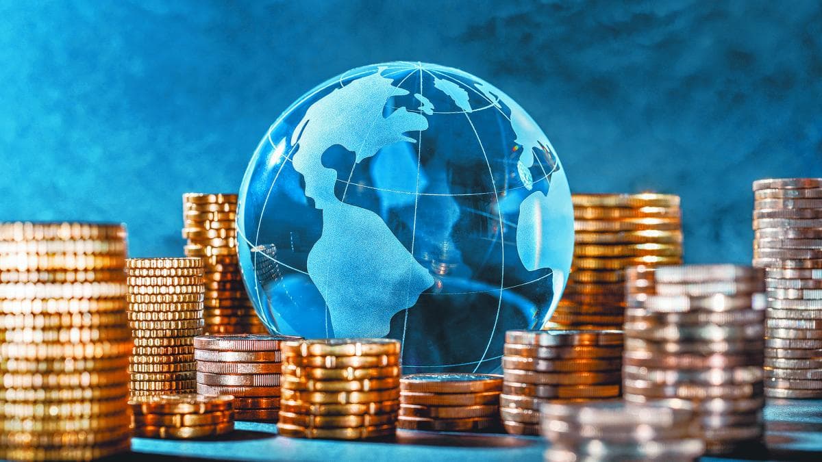 Qlobal maliyyə sistemi struktur transformasiya dövrünə daxil olub – 1,3 milyard insan banksızdır
