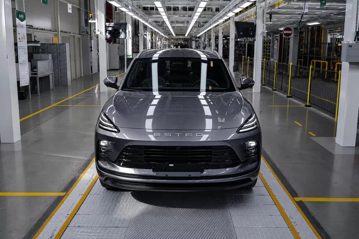 Yeni Esteo MX krossoverinin istehsalına başlanılıb