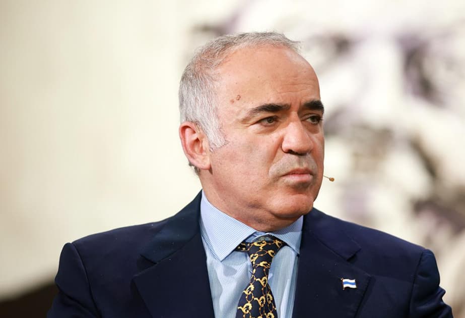 Rusiya Harri Kasparovu beynəlxalq axtarışa verib