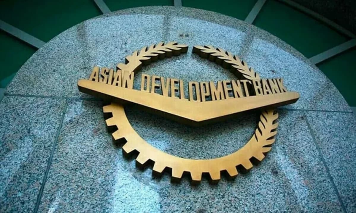 AİB Azərbaycanda da daxil olmaqla innovativ maliyyələşməyə çıxışı genişləndirir