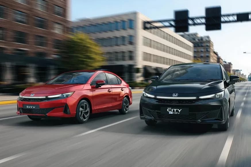 Honda City sedanı və hetçbeki ikinci dəfə yenilənib