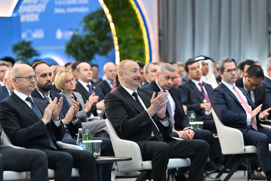 Prezident İlham Əliyev Bakı 31-ci “Baku Energy Forum”un rəsmi açılış mərasimində iştirak edib - Şəkil 32