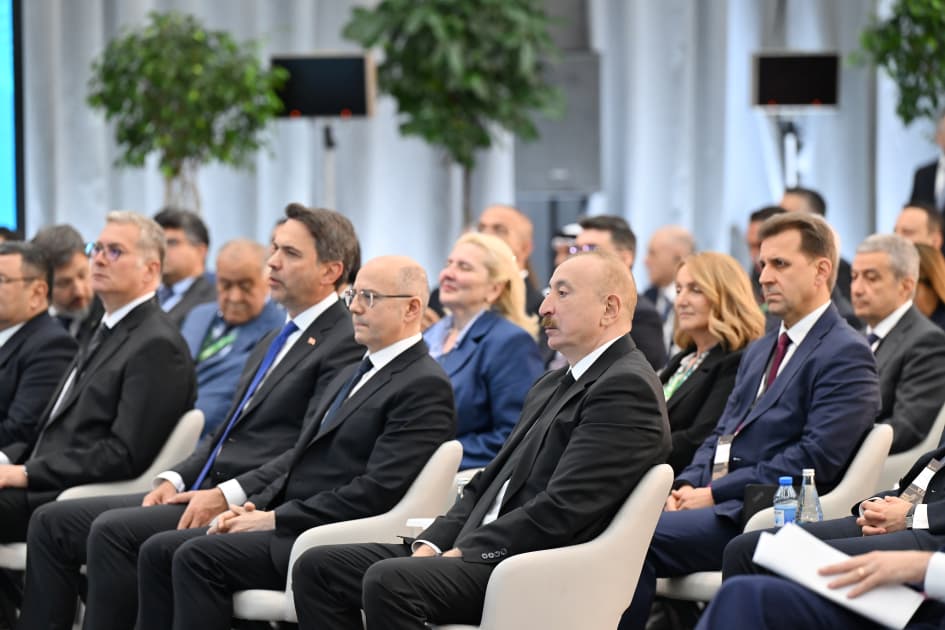 Prezident İlham Əliyev Bakı 31-ci “Baku Energy Forum”un rəsmi açılış mərasimində iştirak edib - Şəkil 34