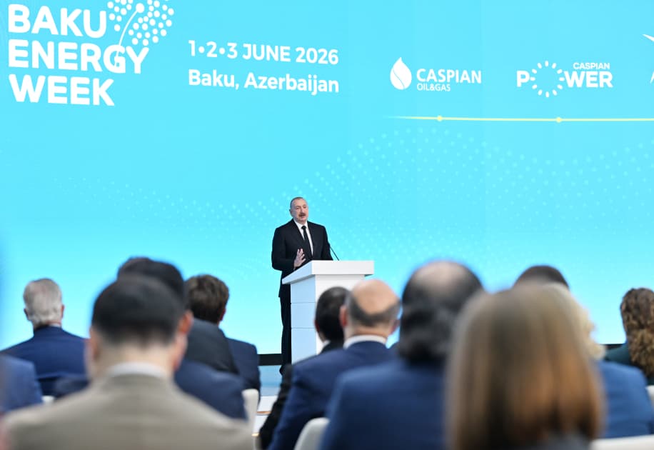 Prezident İlham Əliyev Bakı 31-ci “Baku Energy Forum”un rəsmi açılış mərasimində iştirak edib - Şəkil 39