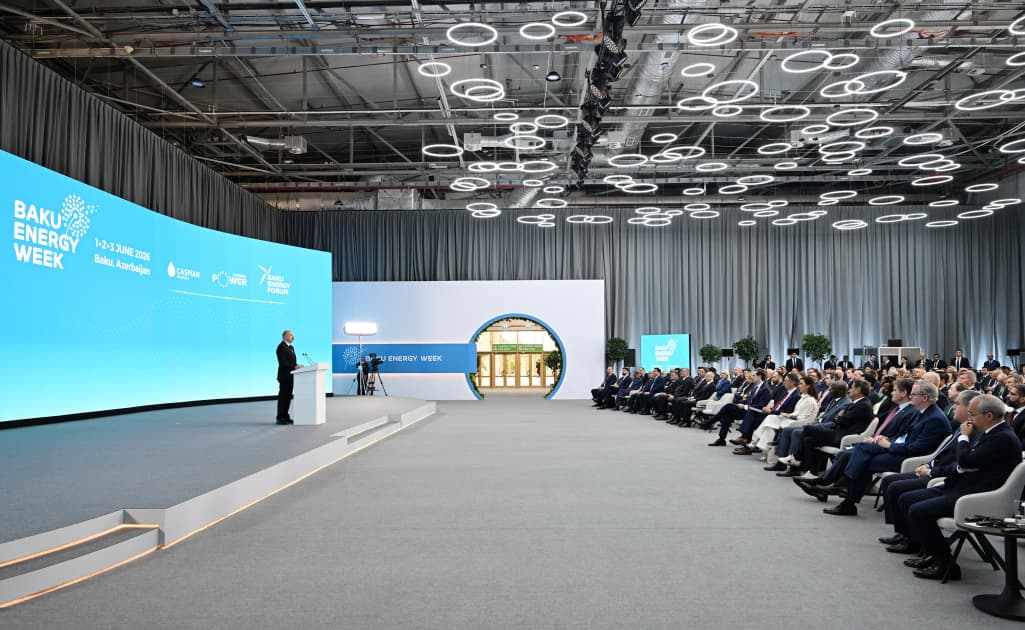 Prezident İlham Əliyev Bakı 31-ci “Baku Energy Forum”un rəsmi açılış mərasimində iştirak edib - Şəkil 41