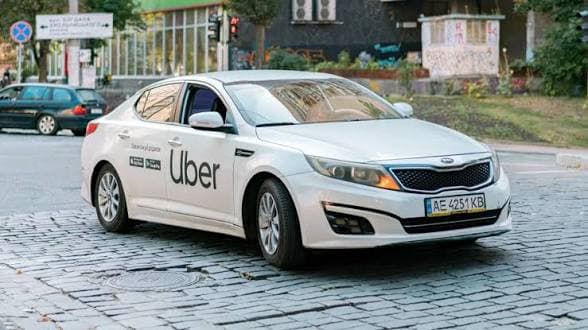 Uber Münhendə pilotsuz taksiləri sınaqdan keçirəcək