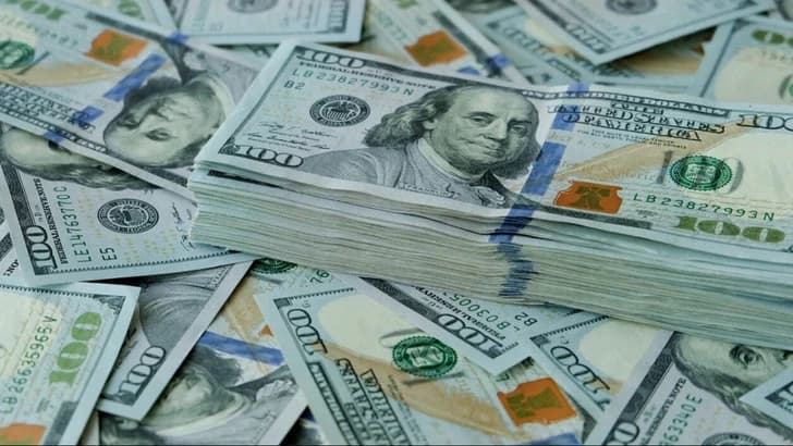 Dünyada dollar milyonçularının sayı 25,3 milyona çatıb