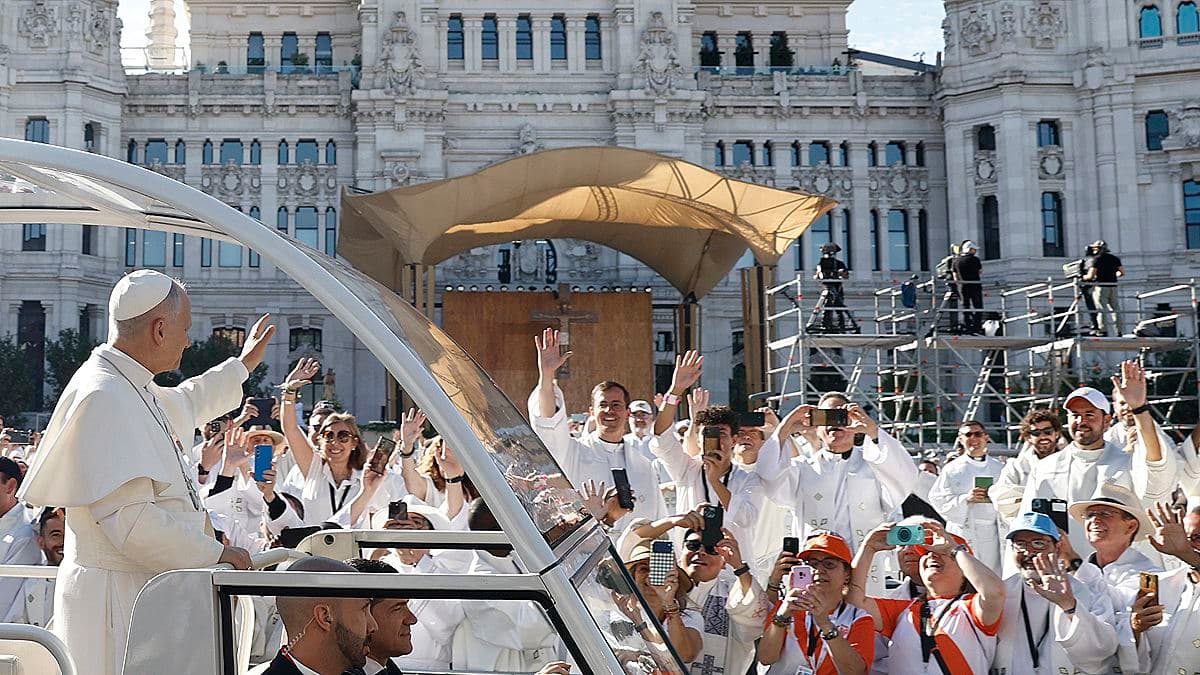 Madridə Papa XIV Leonun messasına 1 milyondan çox insan toplaşıb