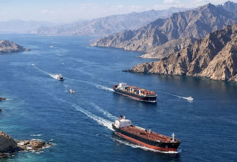 Oman yaxınlığında sanksiya altında olan tankerə hücum edilib