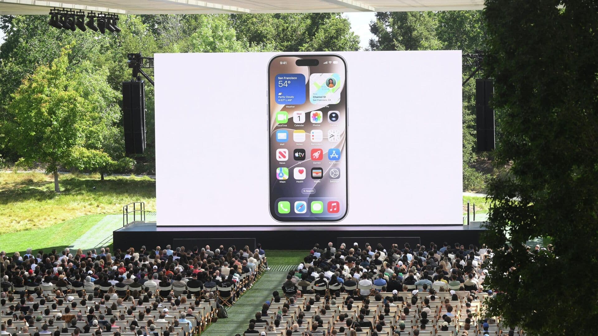 Apple süni intellektlə təkmilləşdirilmiş Siri-ni təqdim edib