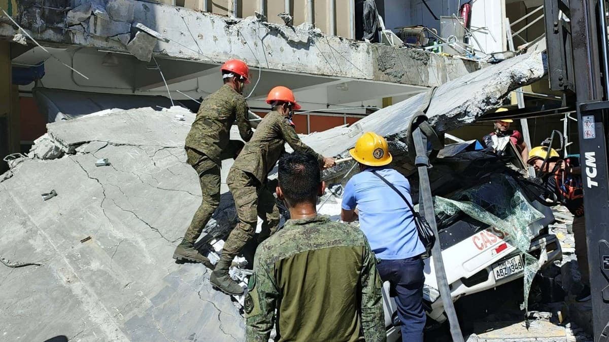 Filippində baş verən zəlzələdən 145 mindən çox insan zərər çəkib Filippində baş verən zəlzələdən 145 mindən çox insan zərər çəkib