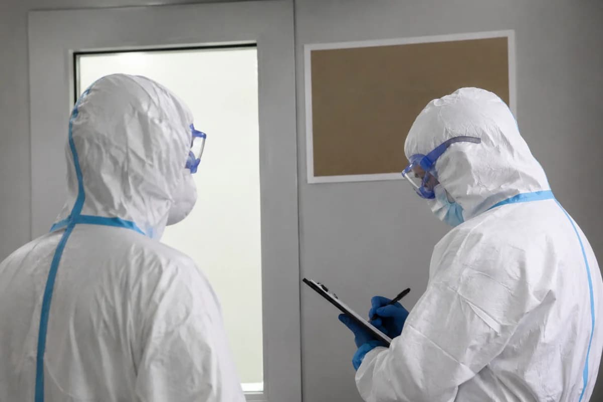 “Financial Times”: Ebola epidemiyası qlobal pandemiya üçün xəbərdarlıqdır