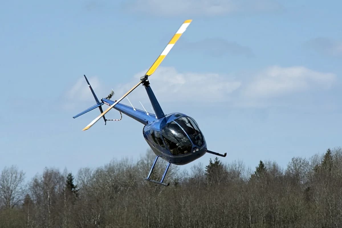 Floridada helikopter təyyarə ilə toqquşub, xəsarət alanlar var
