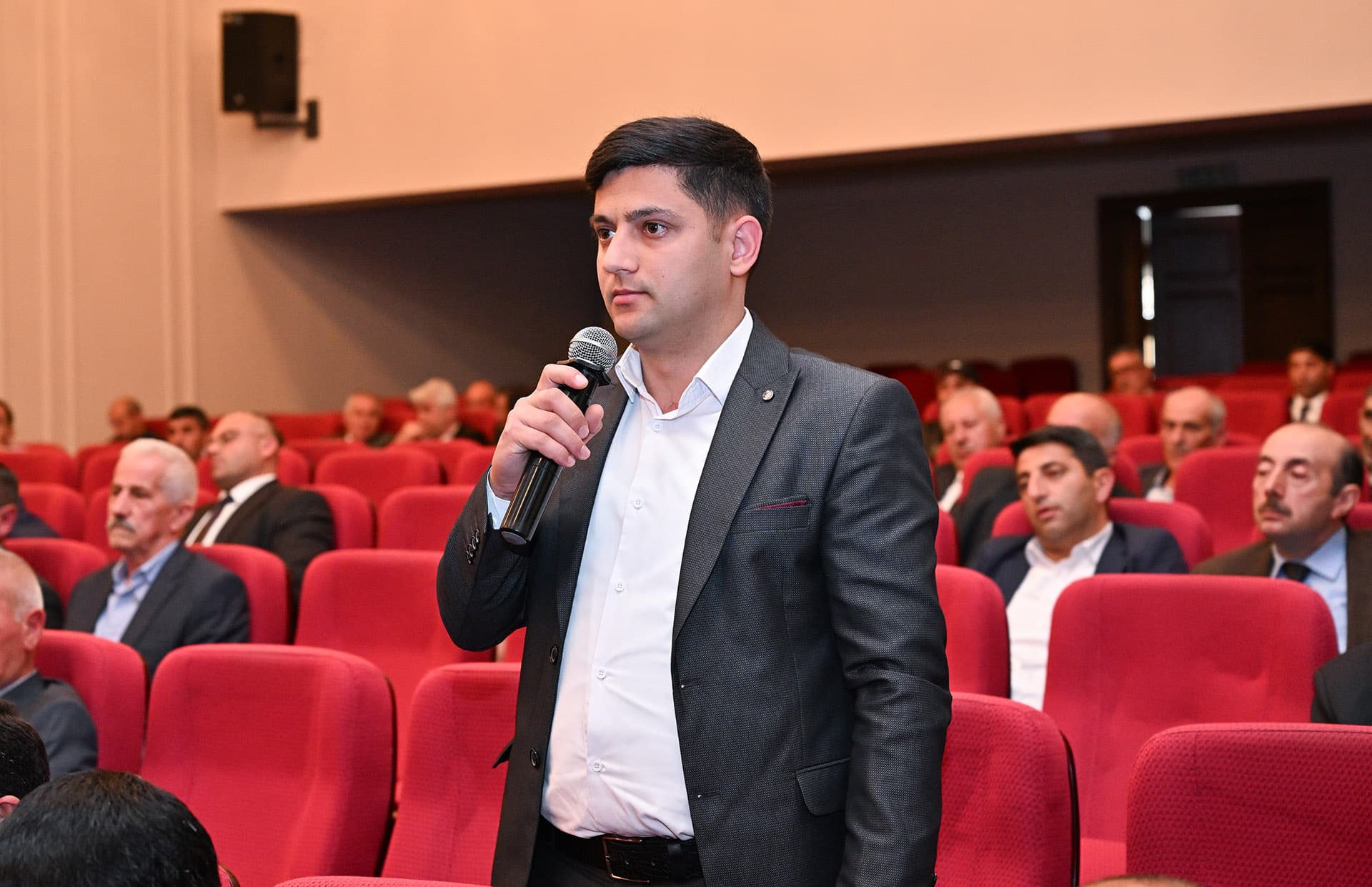 Şamaxıda sahibkarlara istehlakçı hüquqları və reklam qaydaları barədə maarifləndirici görüş keçirilib — 8