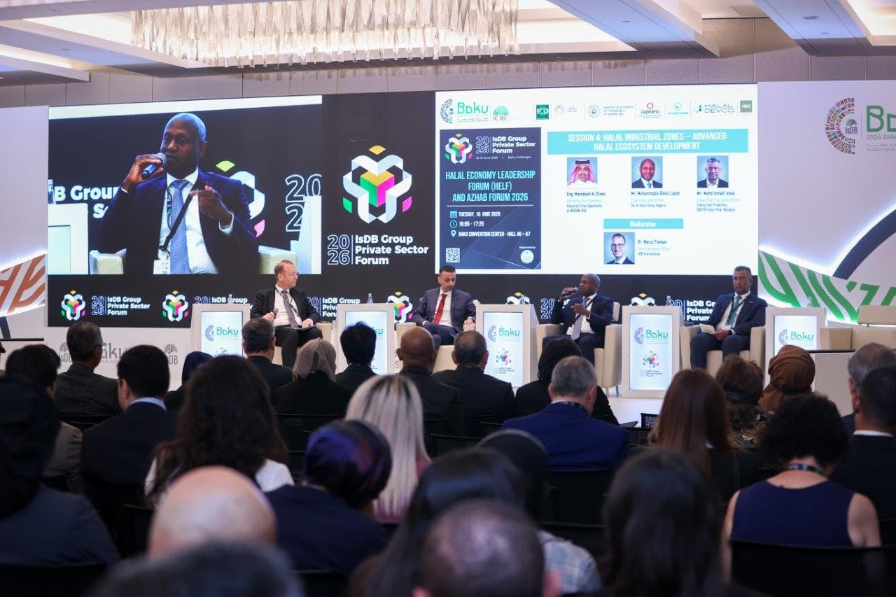 Bakıda HELF və AZHAB Forum 2026 keçirildi – Halal İqtisadiyyat və Regional İnteqrasiya Müzakirə Olundu — 16