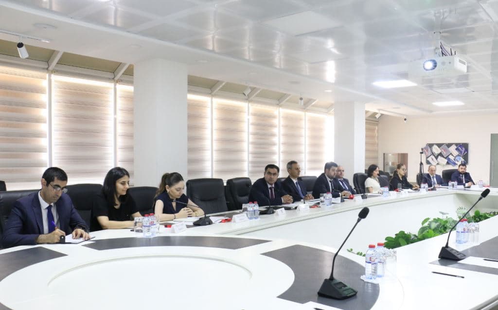 İİTKM-də Kənd Təsərrüfatı, Balıqçılıq və Akvakultura üzrə Dövlət Proqramının İcrası Müzakirə Edilib