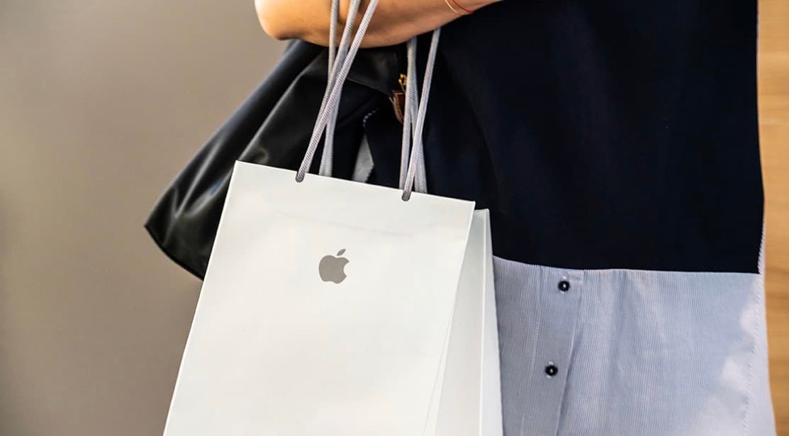 Apple kameralı AirPods qulaqlıqlarını 2027-ci ildə təqdim edə bilər